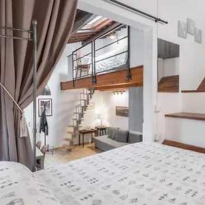 Star Apartment