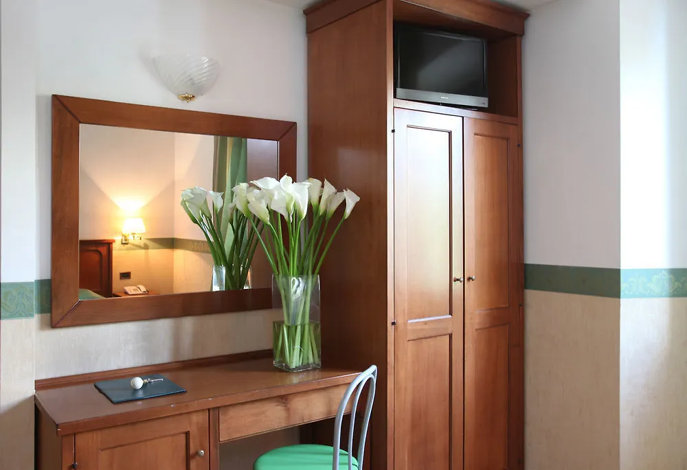 Hotel Golf Florence 3*,  Italy